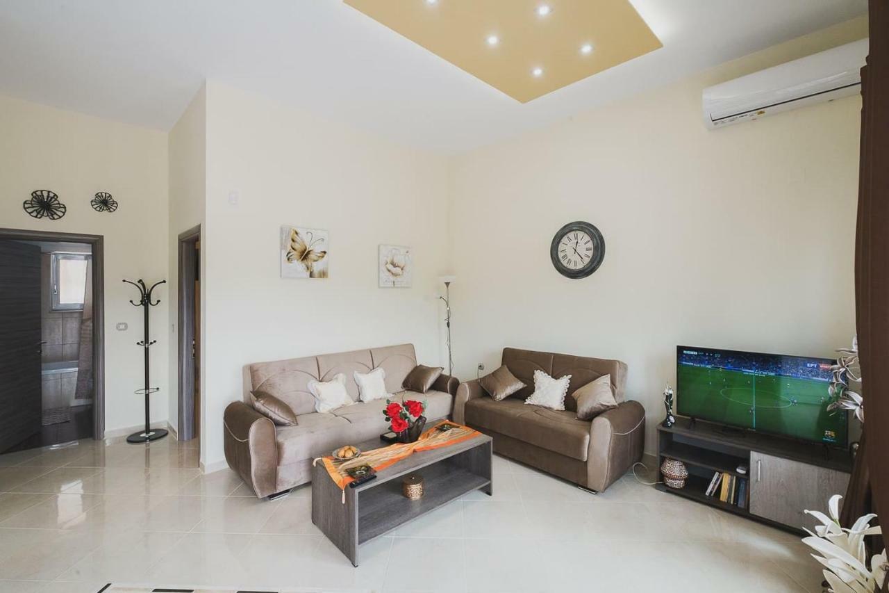 Spacious Home With Parking Χανιά Εξωτερικό φωτογραφία